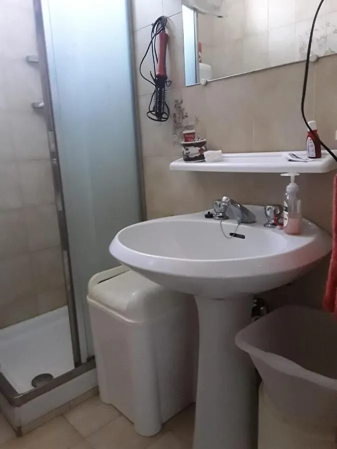 Bed & Breakfast Luminosa Stanza In Appartamento Signorile Bologna